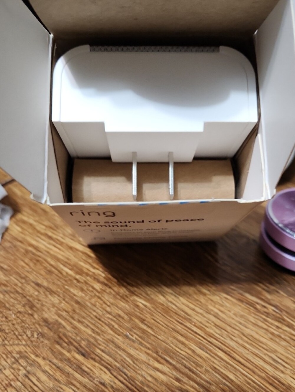 Ring White Plug-In Chime for Ring Devices - Picture 3 of 3